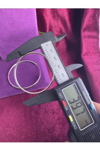 Halka model 925 ayar sade gümüş küpe