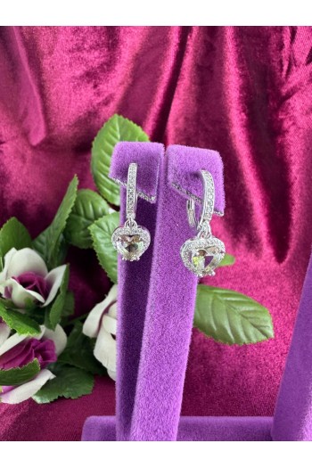 Kalp motifi zultanit zirkon taşlı 925 ayar gümüş küpe