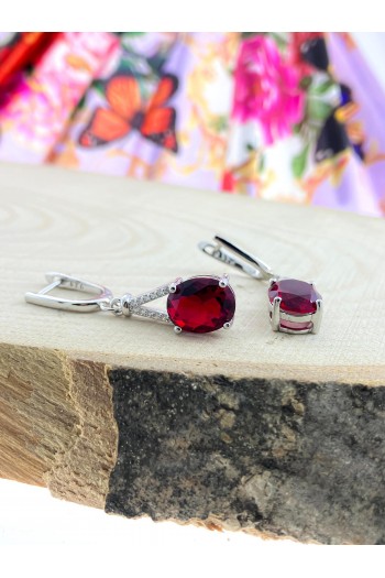 yakut  Taşlı sallantılı Model Zirkon Gümüş Küpe yakut  Taşlı sallantılı Model Zirkon Gümüş Küpe